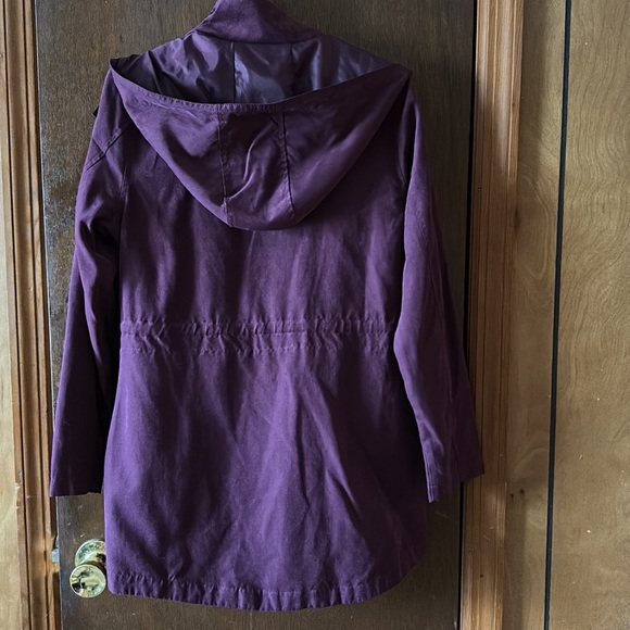 Lightweight jacket - Picture 3 of 6